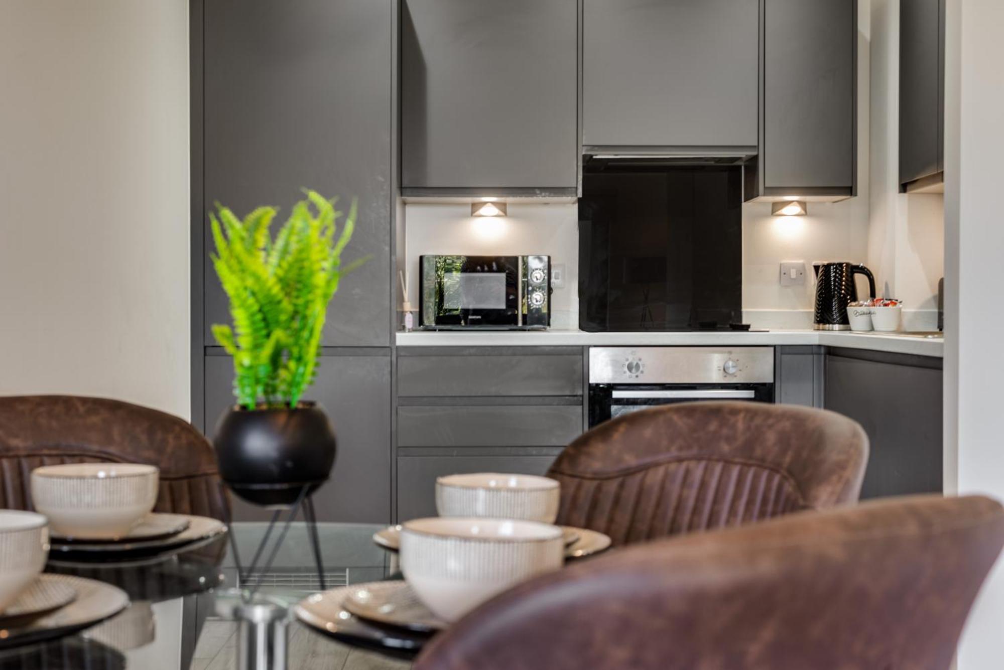 Huge Long Stay Offers! Lux City-Edge Stay! Perfect For Business & Leisure Ливерпуль Экстерьер фото