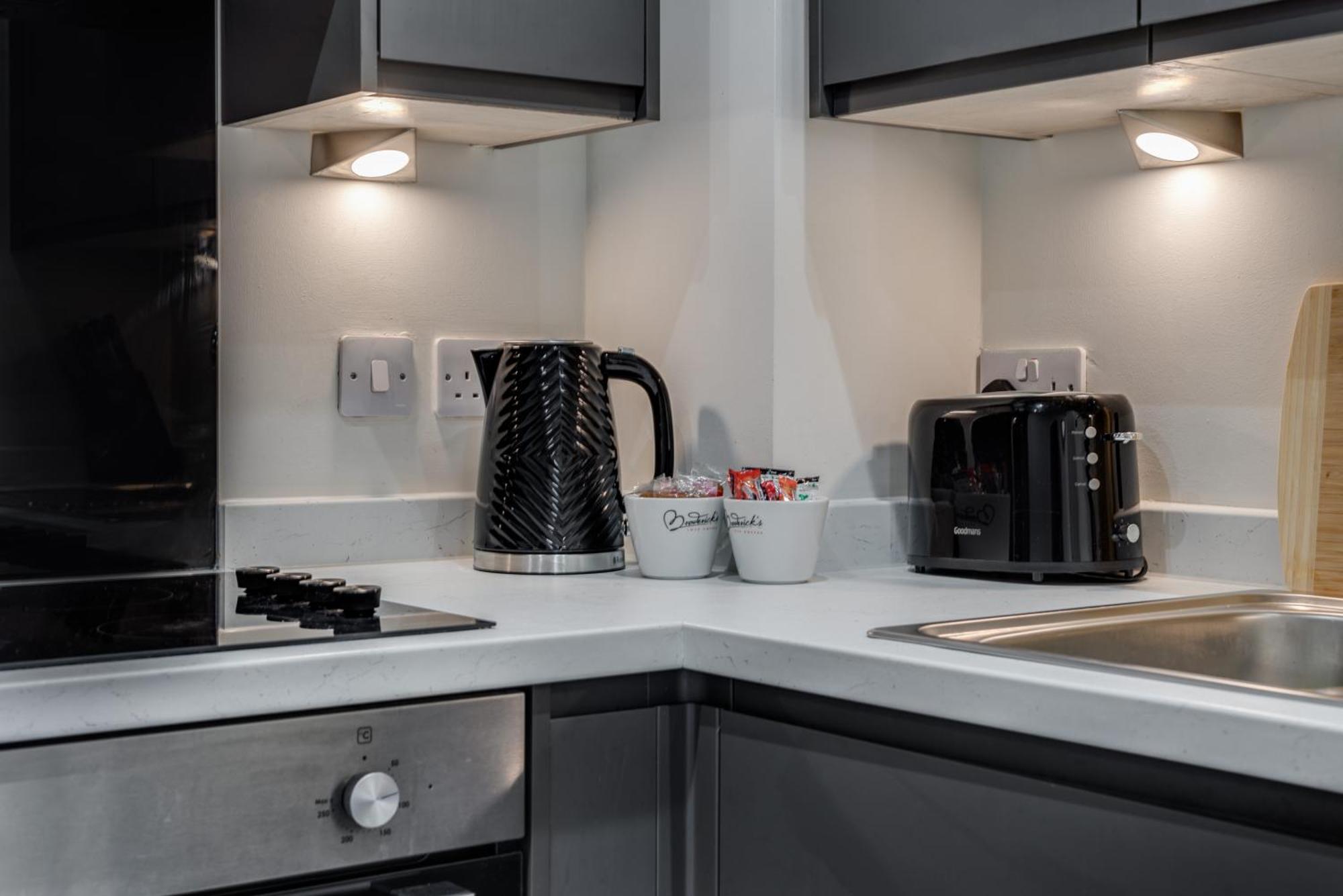 Huge Long Stay Offers! Lux City-Edge Stay! Perfect For Business & Leisure Ливерпуль Экстерьер фото